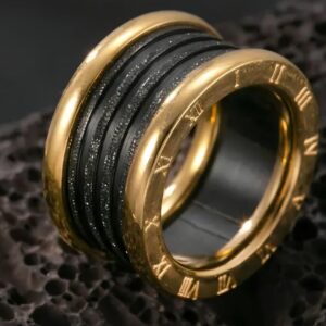 Stainless steel gold and black bulky ring size 7